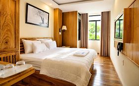 Senkotel Nha Trang do NEST Group quản lý